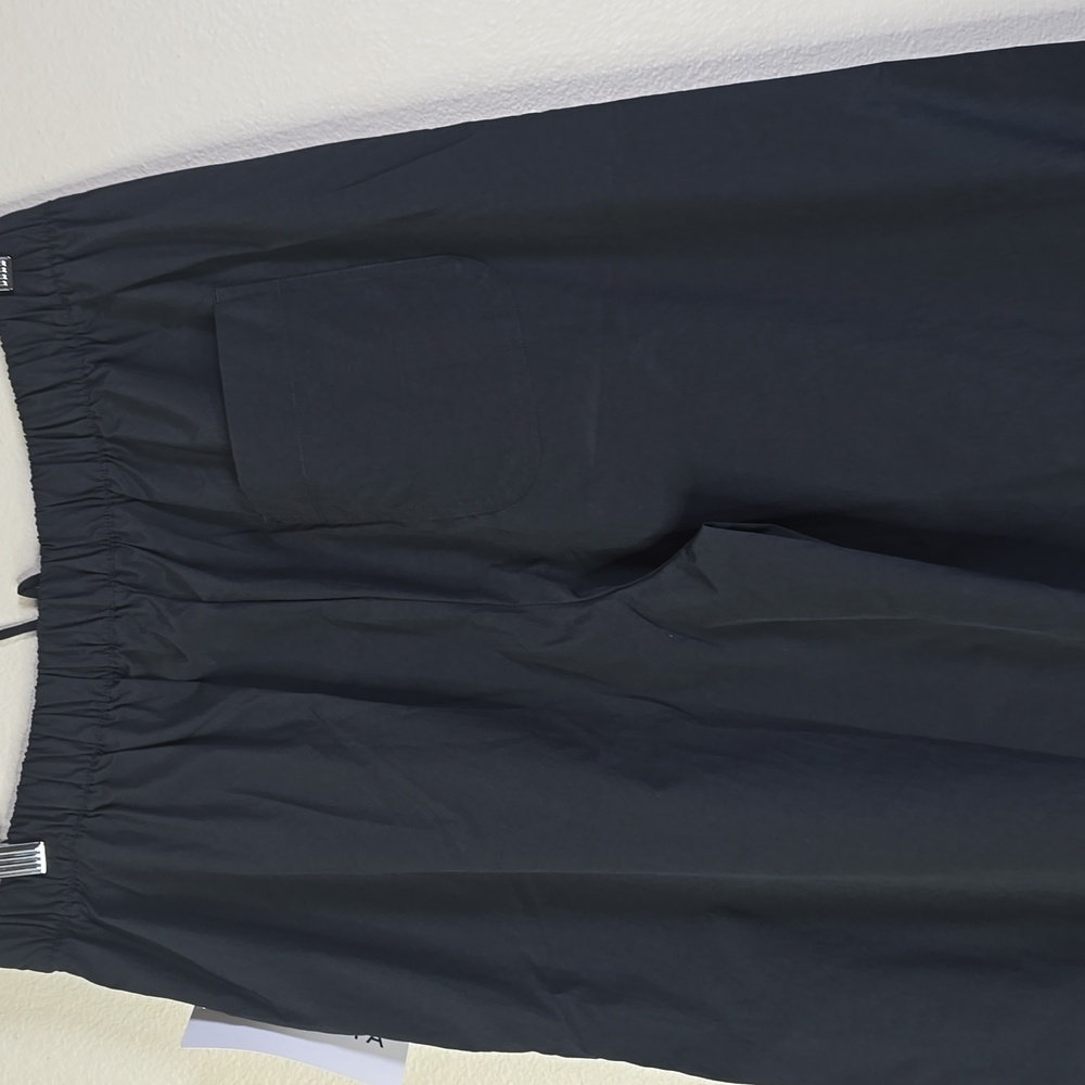 Athleta Drift Poplin Pants Black Back Elastic Waist Wide Leg Drawstring Size M. - Picture 11 of 12